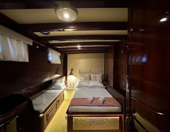 Image of CAROLINA yacht #10