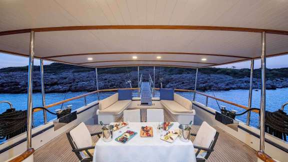 Image of OGUZ BEY yacht #14