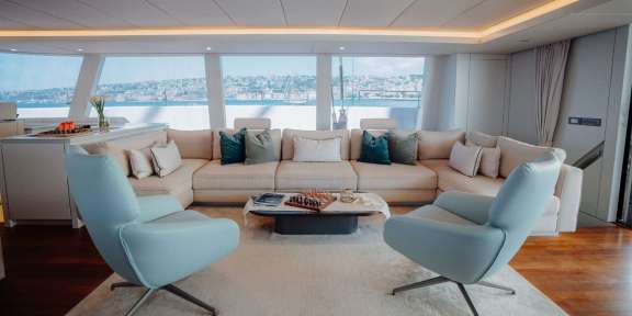 Image of MANA KAI yacht #3