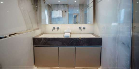 Image of MANA KAI yacht #7