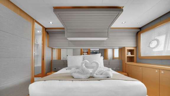 Image of BON BON yacht #4