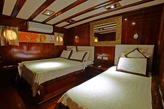 Image of HOLIDAY X yacht #14