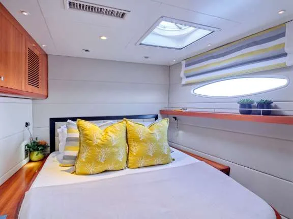 Image of WORLD’S END (MED) yacht #9