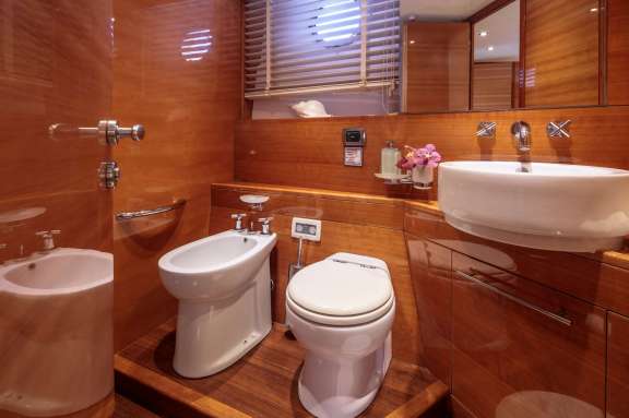 Image of GEORGE V yacht #9