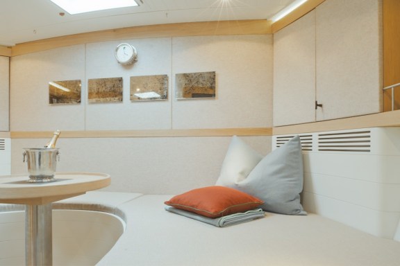 Image of HELENE yacht #18