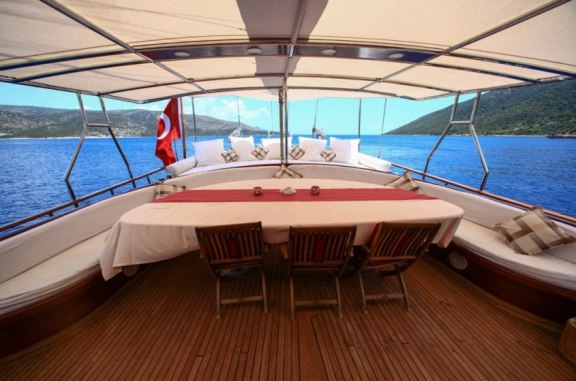 Aft Deck Dining