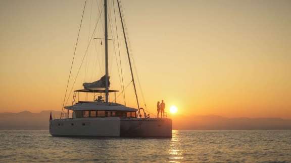 Image of LAGOON 52 yacht #8