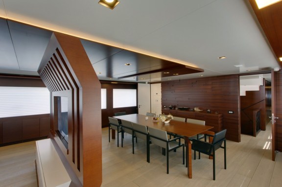 Image of BEBE yacht #3