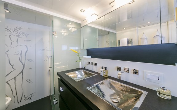 Image of XANAX yacht #8