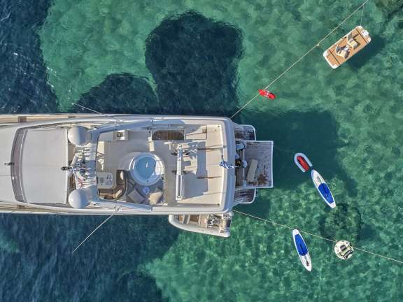 Image of JULIE M yacht #5