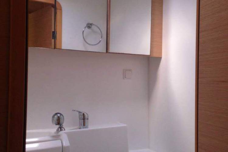 wc and shower
