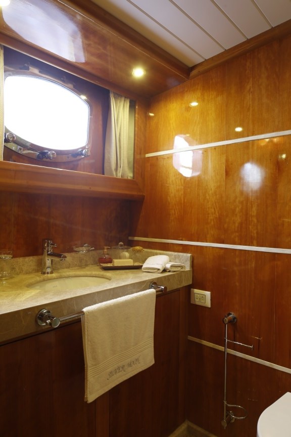 Image of SILVERMOON yacht #13