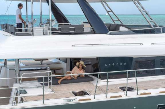 Image of CUTE LITTLE CAT yacht #15