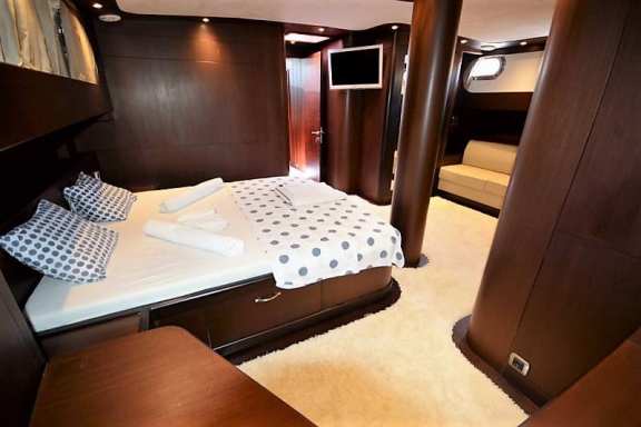 master cabin
