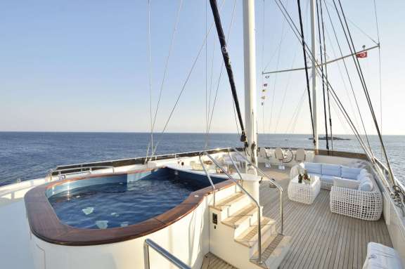 Image of COMPASS yacht #4