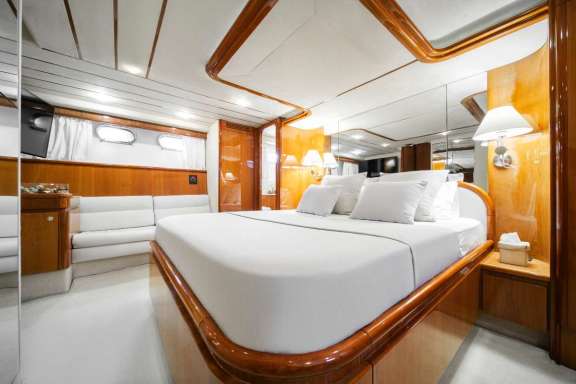 Image of SIMPLY BRILLIANT yacht #7