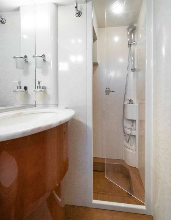 Image of SIMPLY BRILLIANT yacht #9