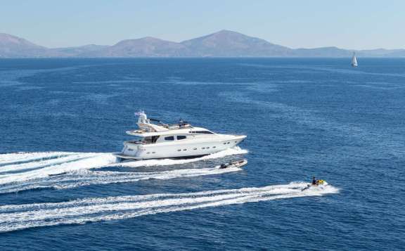 Image of AMORAKI yacht #13