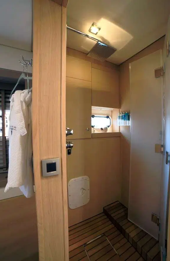 Master Cabin Hydromassage