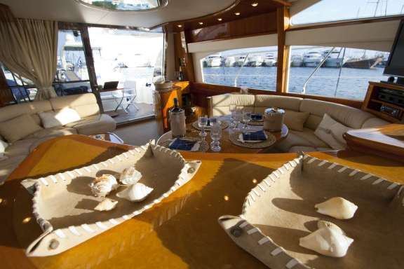 Image of AVENTURA II yacht #10