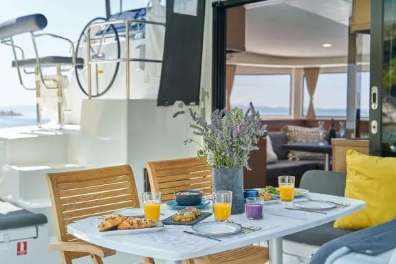 Image of Aura yacht #5