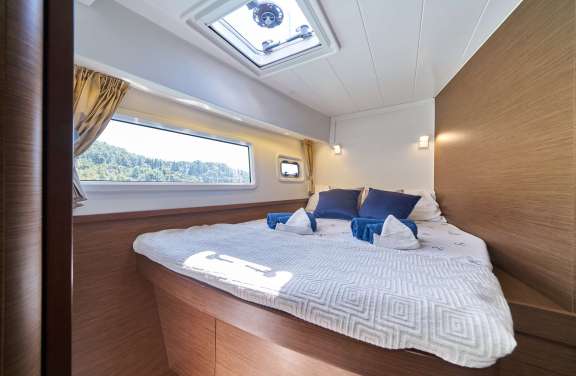 Image of AURA yacht #9