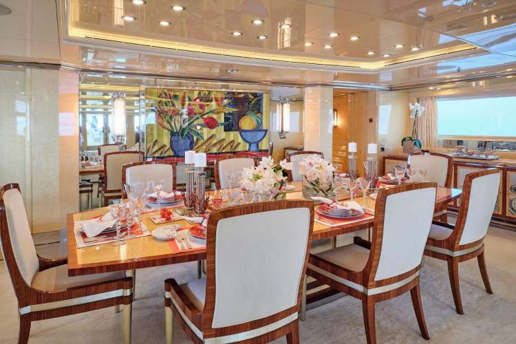 Main Deck Dining 
