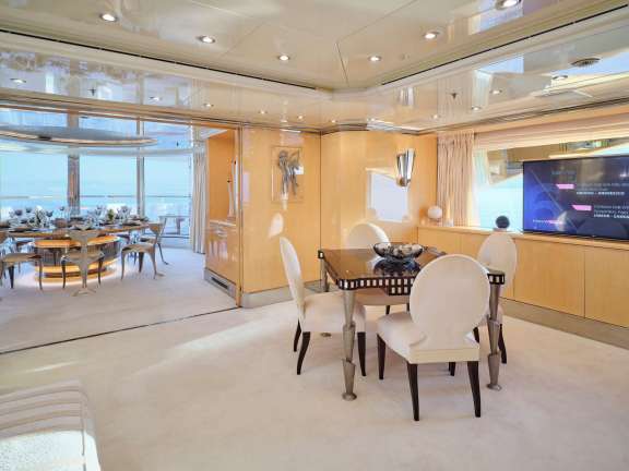 Main Deck Dining