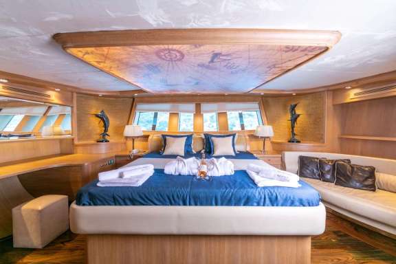 Image of BLUE HEAVEN yacht #10