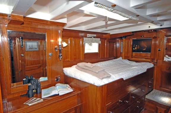 Image of Halcyon yacht #6