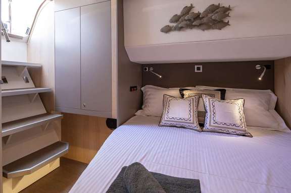 Image of License to Chill yacht #12