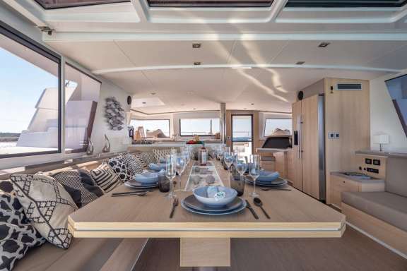 Image of License to Chill yacht #2