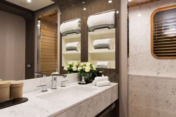 Image of MEMORIES TOO yacht #12