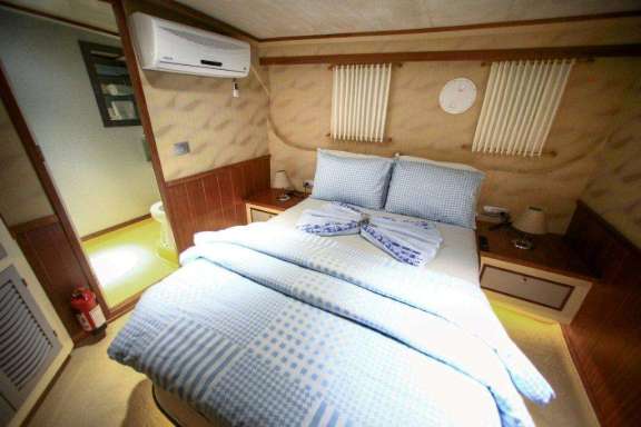 Image of ECE ARINA yacht #9