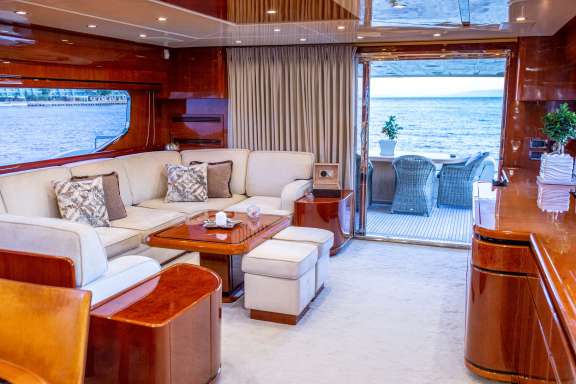 Image of PAREAKI yacht #2