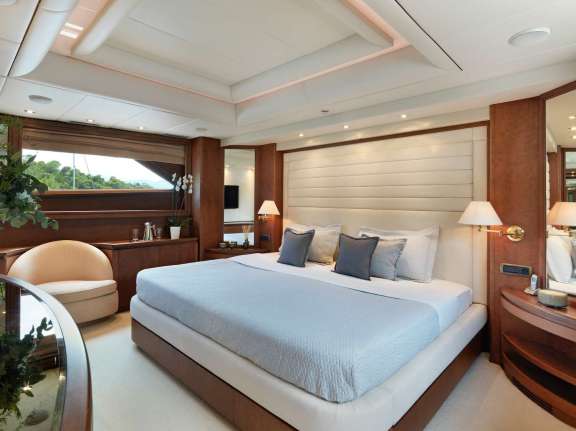 Master Suite on Main deck