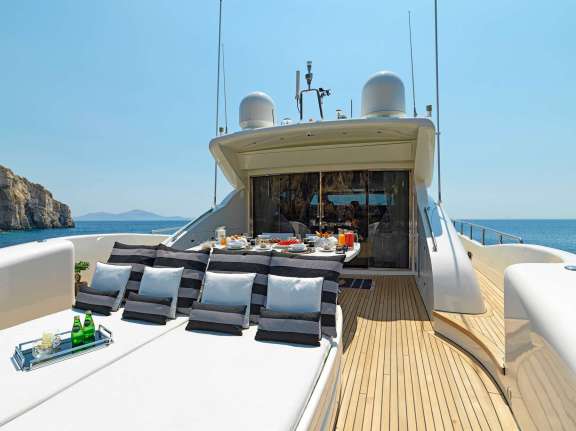 Aft deck relaxation