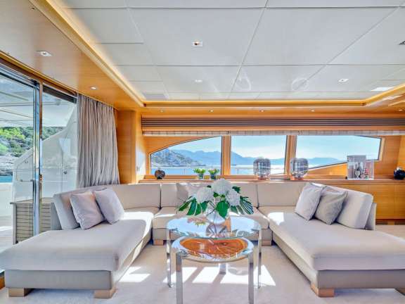 Image of SEVEN S yacht #15