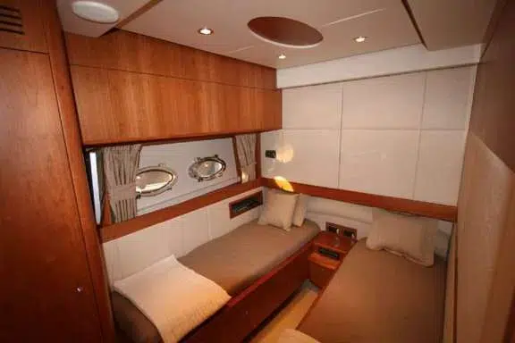 Twin cabin