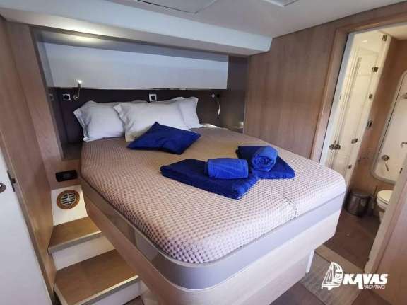 Kos 54.Cat Double Cabin