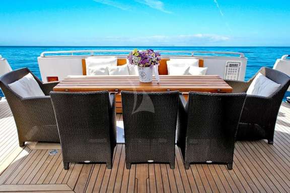 Main deck Dinning