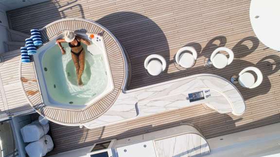 Main Deck Dining Area