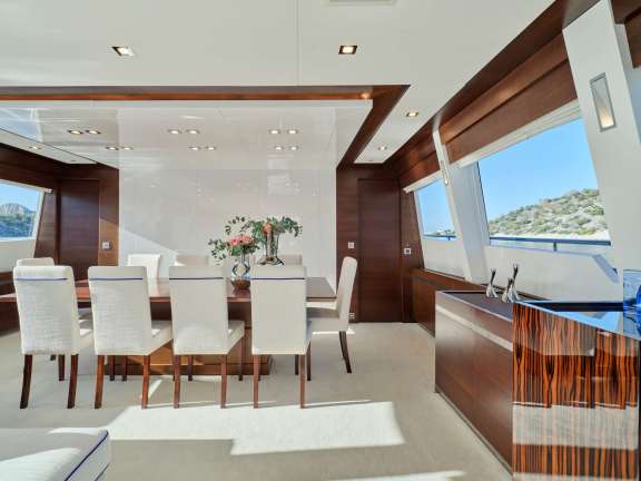 Image of HAKUNA MATATA yacht #3