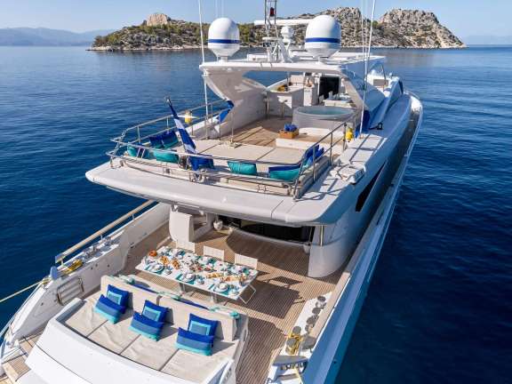 Image of HAKUNA MATATA yacht #4