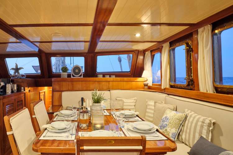 Dining table inside