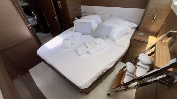 Image of ATLANTIS yacht #12