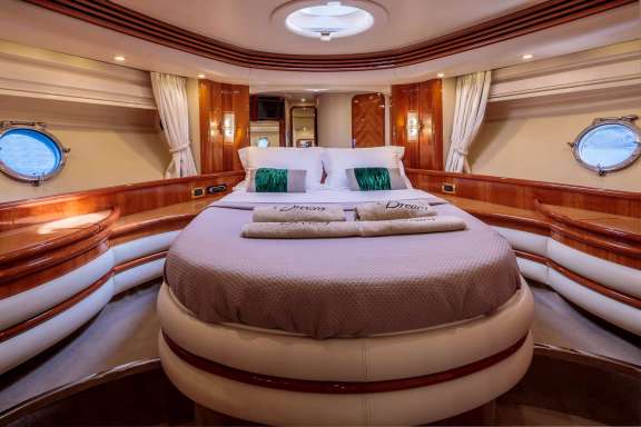 Image of DREAM yacht #11