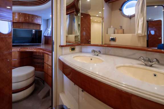 Image of DREAM yacht #17