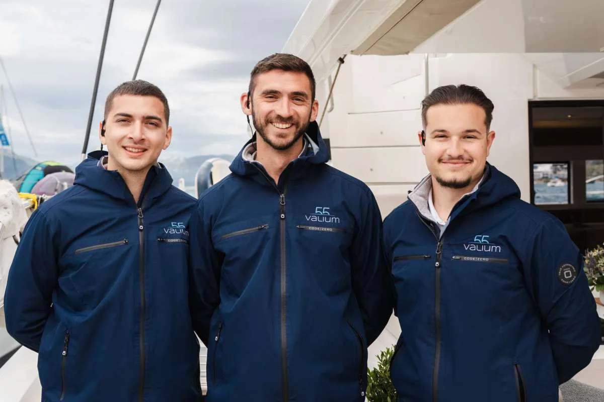 Crew Main Image