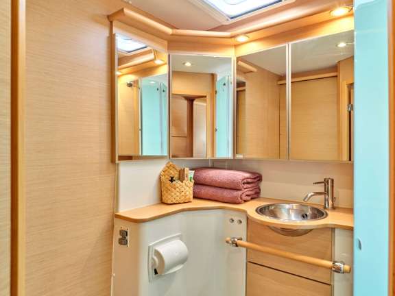 Image of Toro Bianco yacht #7